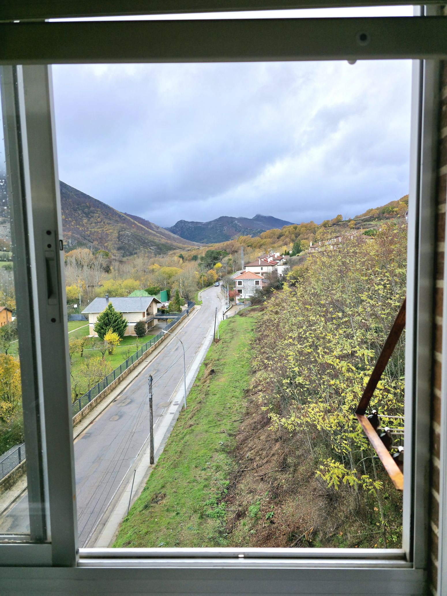 Exterior view of Flat for sale in Cervera de Pisuerga  with Heating and Furnished