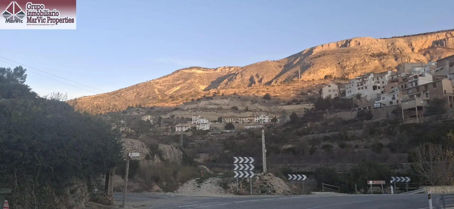 Exterior view of Houses for sale in Sella  with Terrace and Furnished