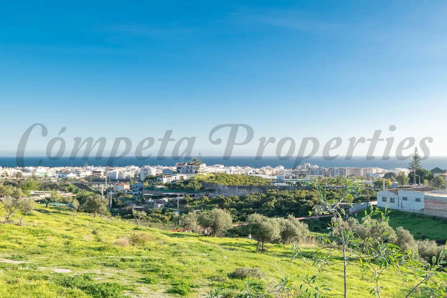 Terrain résidentiel à vendre à Avda Pescia - Ctra de Frigiliana