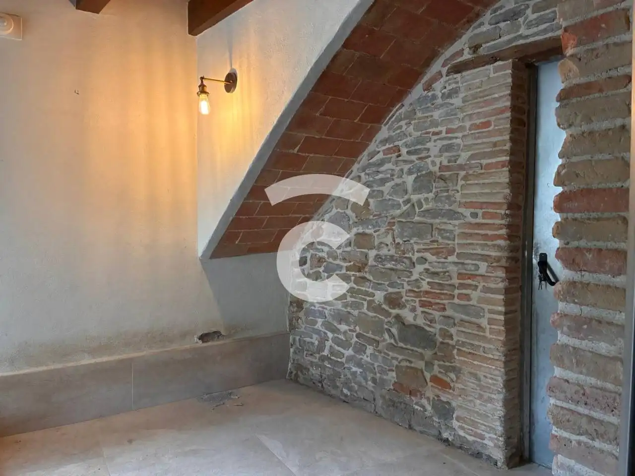 Country house zur Miete in Calldetenes mit Heizung, Privatgarten und Alarm