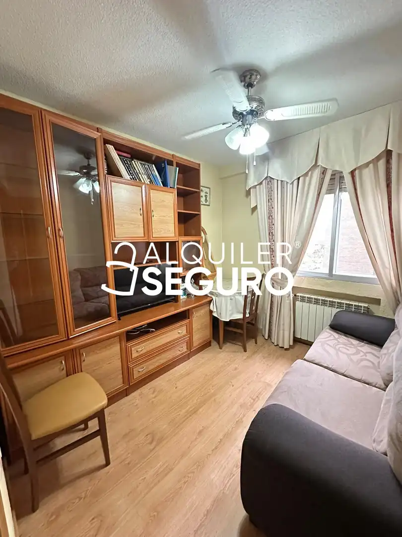 Bedroom of Flat for rent in Fuenlabrada II - El Molino