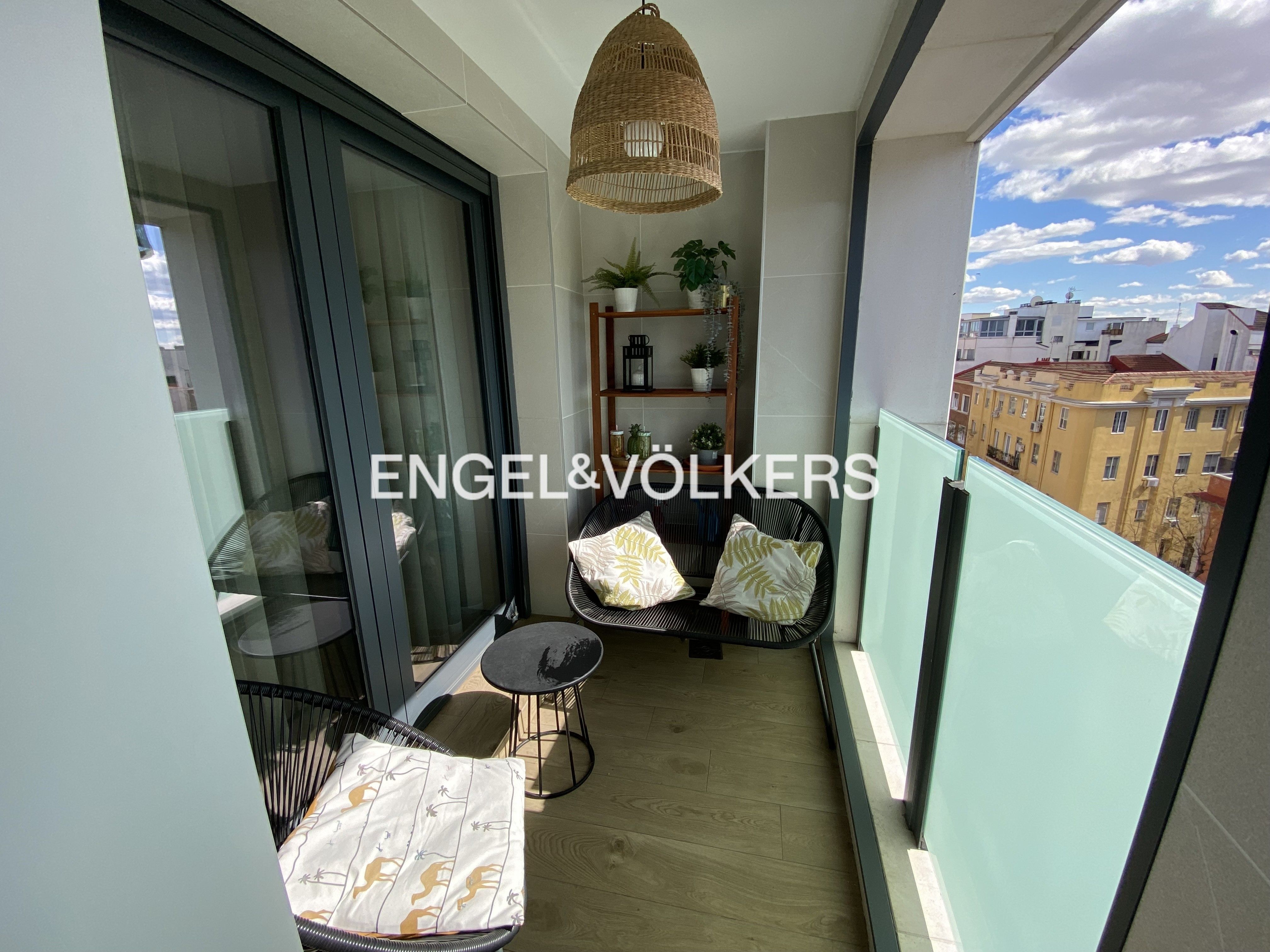 Terrassa de Apartament en venda en  Madrid Capital amb Aire condicionat, Calefacció i Parquet