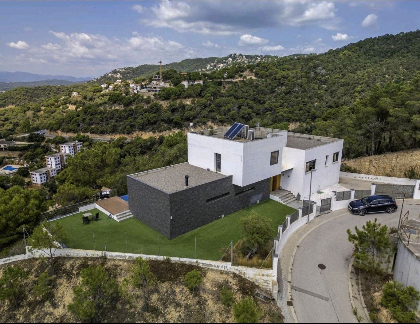 Vista exterior de Casa o chalet en venta en Lloret de Mar con Aire acondicionado, Calefacción y Jardín privado