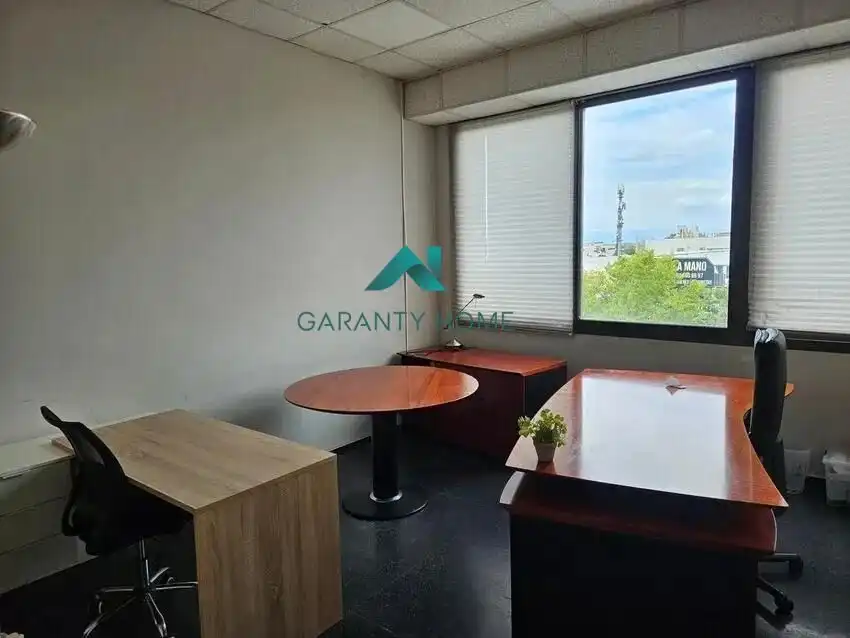 Büro zur Miete in Madrid mit Klimaanlage und Heizung