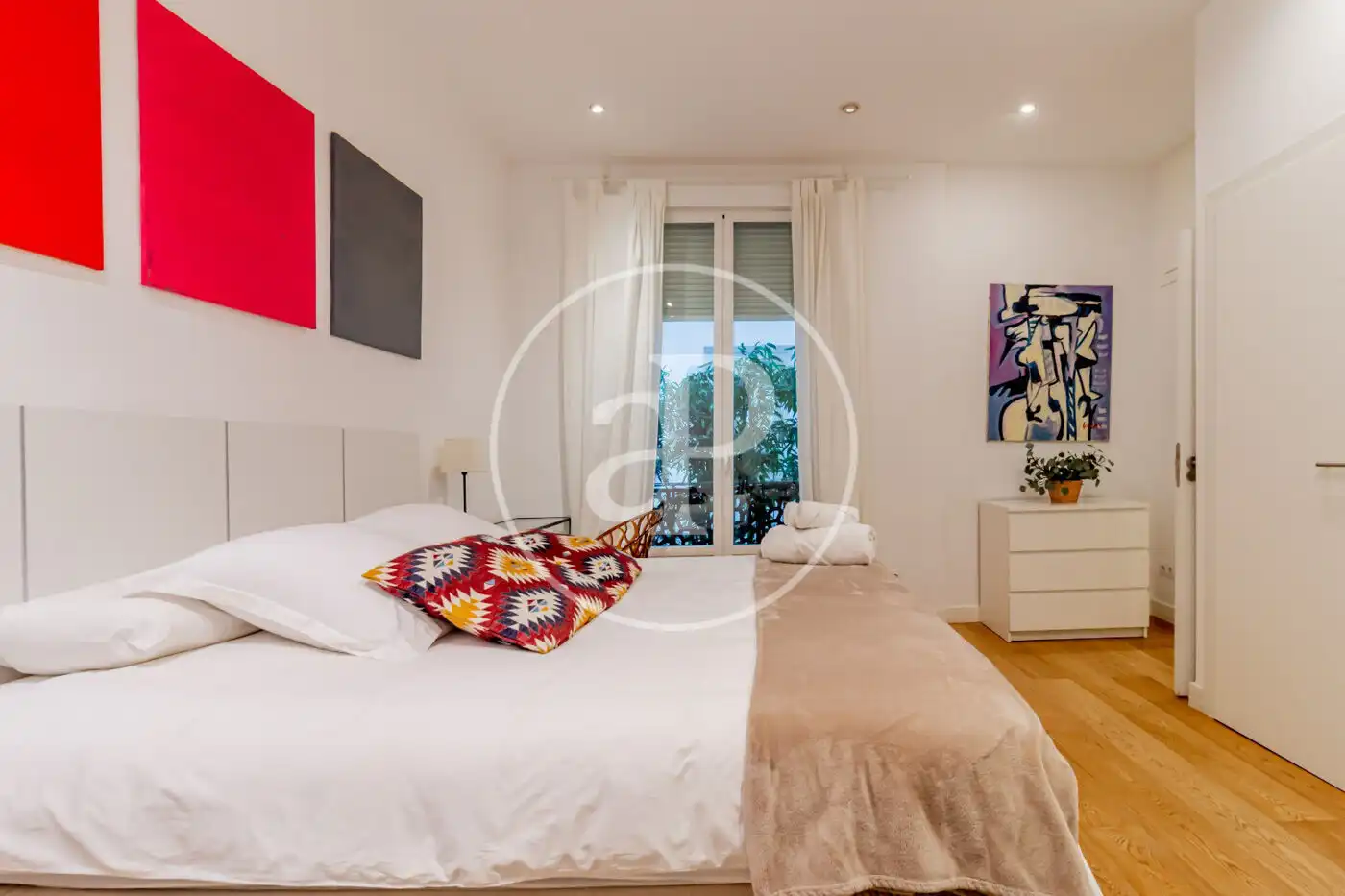 Schlafzimmer von Wohnung zur Miete in Madrid mit Klimaanlage, Heizung und Möbliert