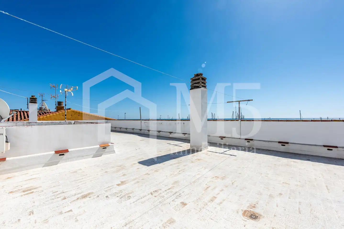 Vista exterior de Piso en venta en Vélez-Málaga con Terraza y Amueblado