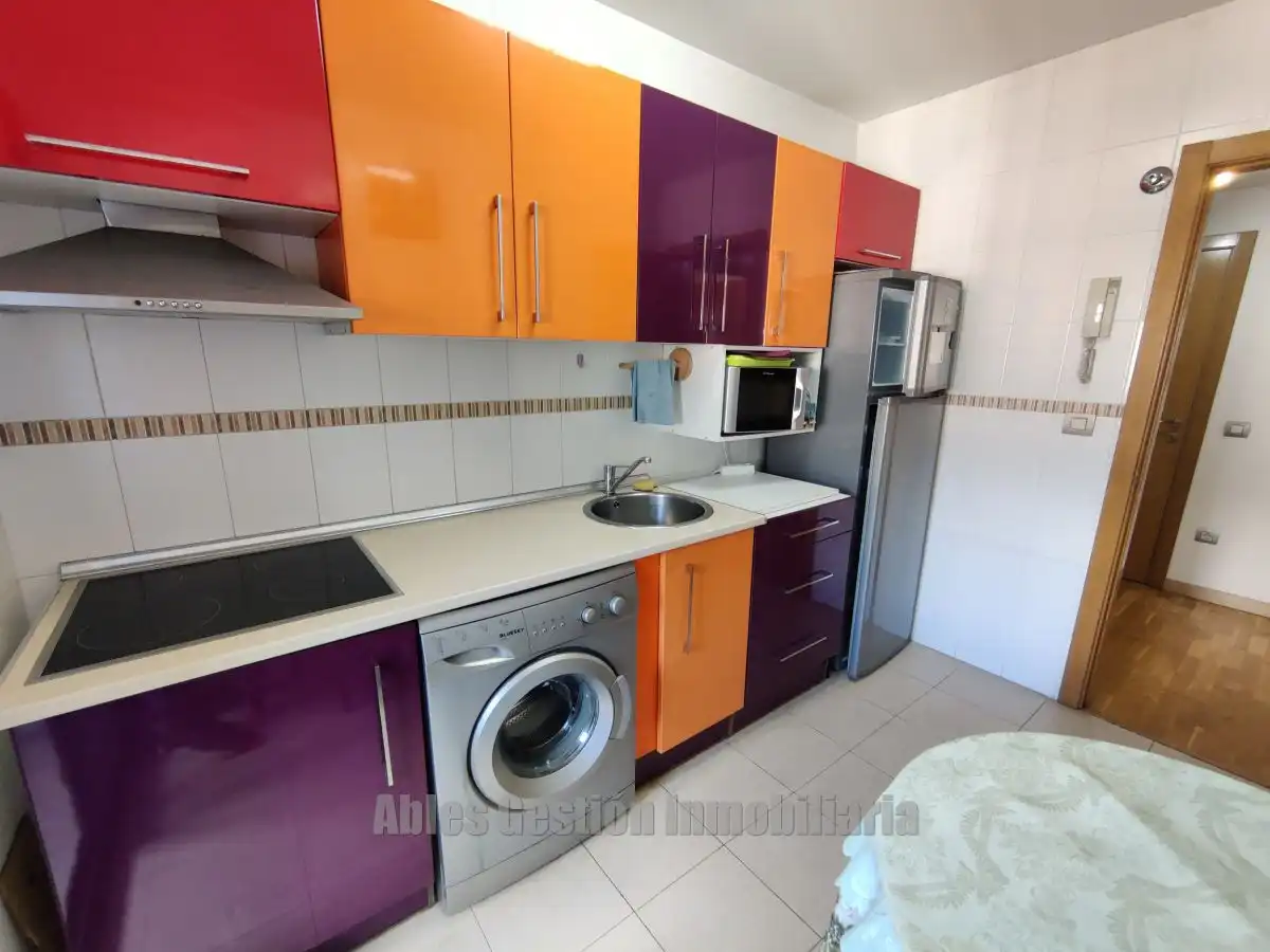 Cocina de Piso de alquiler en Oviedo  con Calefacción y Terraza
