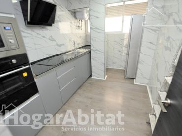 Piso en venta en Calle del Maestro Serrano