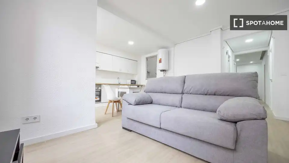 Sala d'estar de Pis de lloguer en Valencia amb Aire condicionat, Calefacció i Moblat