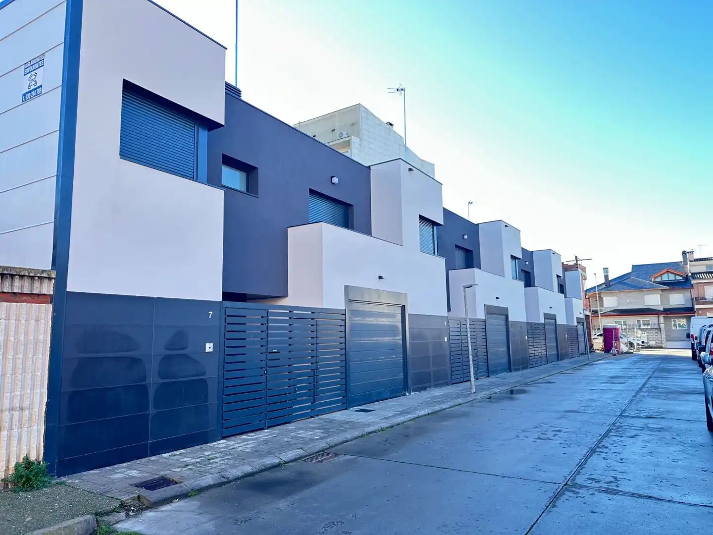 Exterior view of Detached homes for sale in Balaguer  with Air Conditioner, Heating and Private garden
