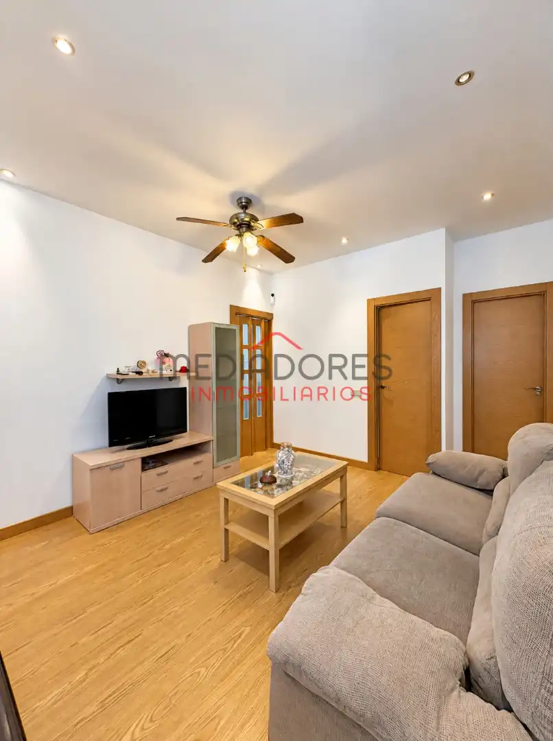 Flat for sale in Calle de Torregrosa, imagen 2