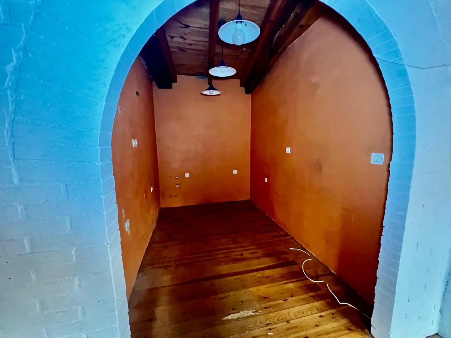 Edificio en venta en Valle de Valdelucio