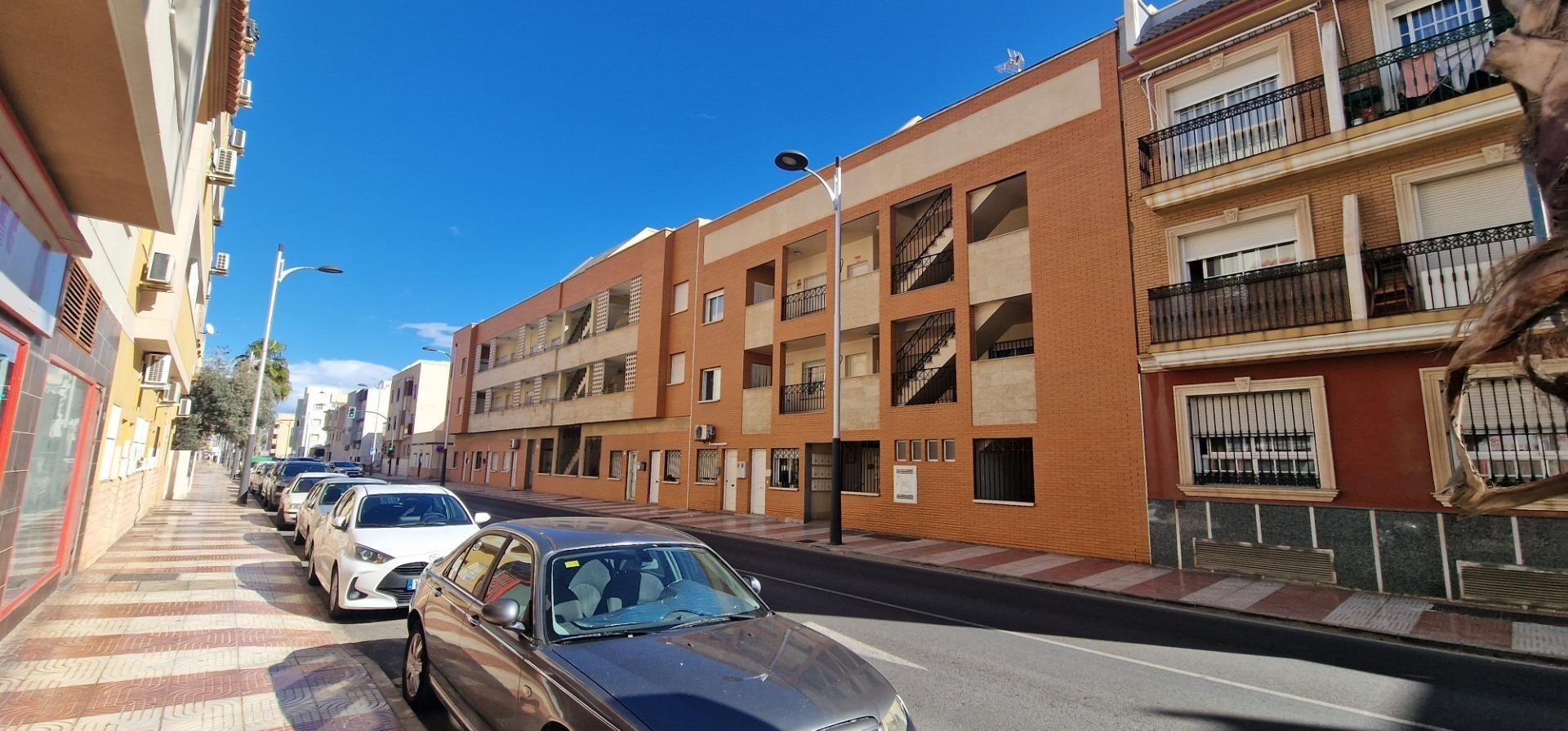 Vista exterior de Apartamento en venta en Roquetas de Mar con Amueblado