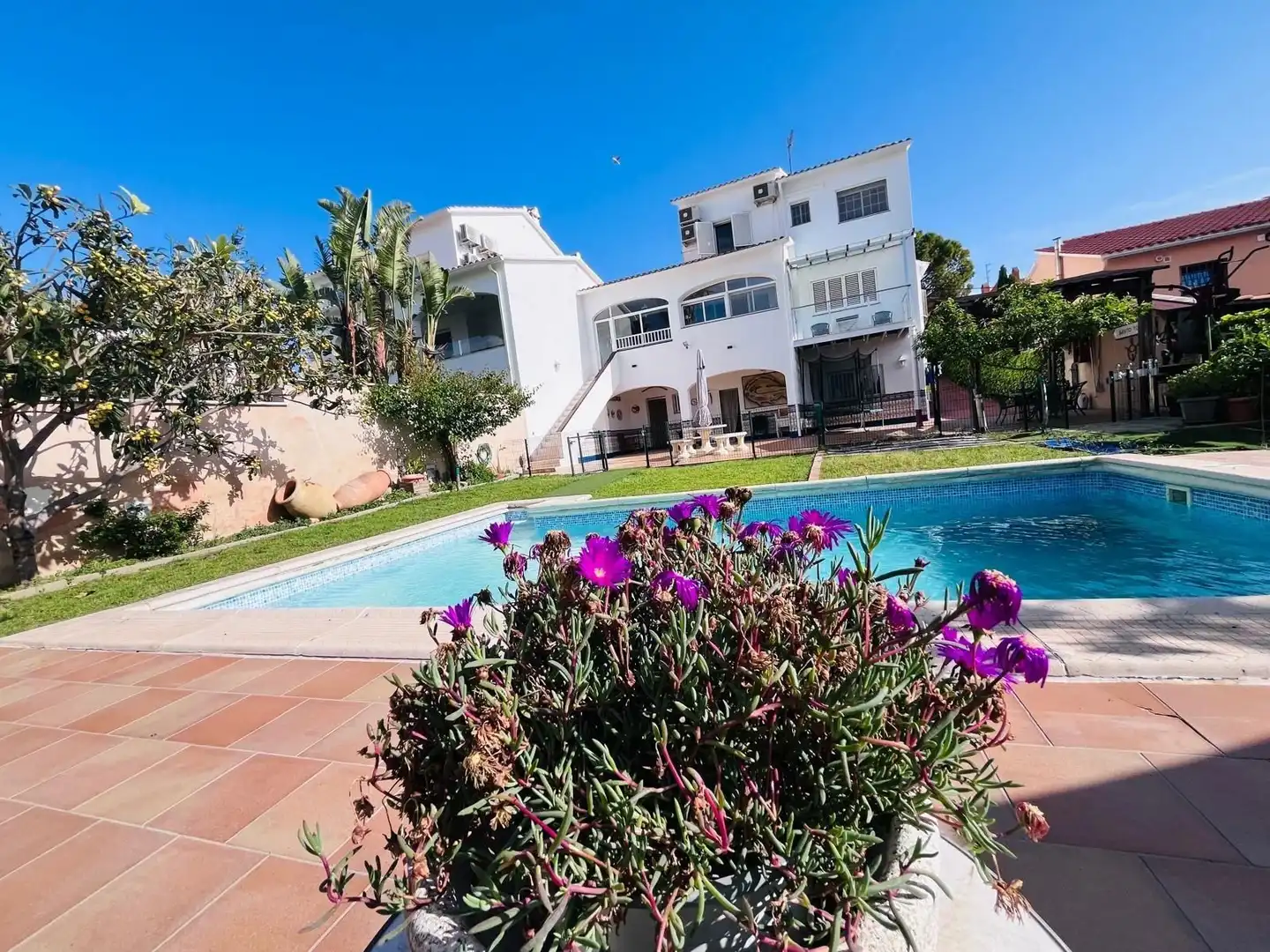 Garden of Houses for sale in Sant Pere de Ribes  with Air Conditioner, Heating and Swimming Pool