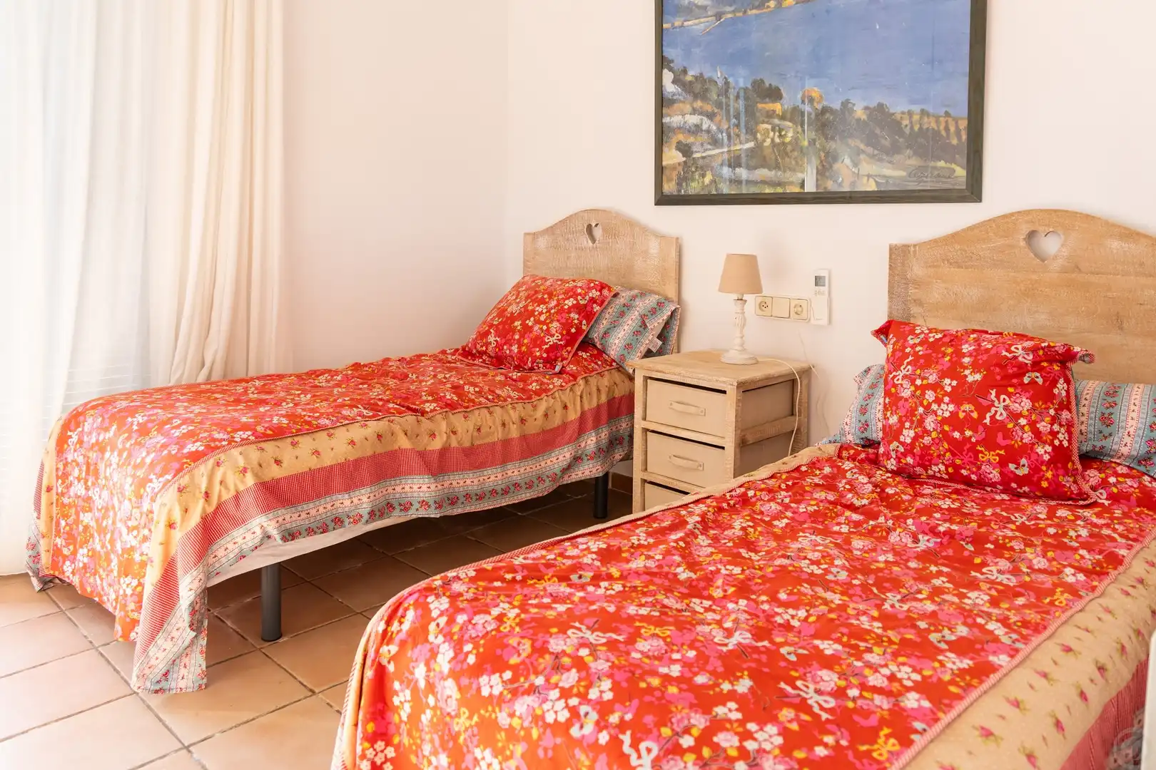 Habitación de Casa adosada en venta en Begur con Calefacción, Trastero y Piscina