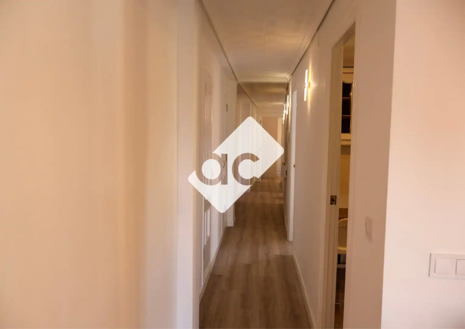Apartamento de alquiler en Valencia con Aire acondicionado, Calefacción y Parquet