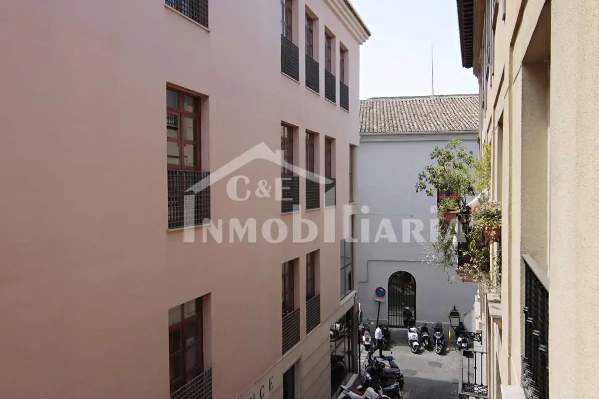 Vista exterior de Apartamento de alquiler en Granada con Aire acondicionado, Calefacción y Parquet