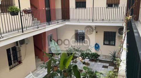 Foto 2 de Piso de alquiler en San Bernardo,  Sevilla Capital