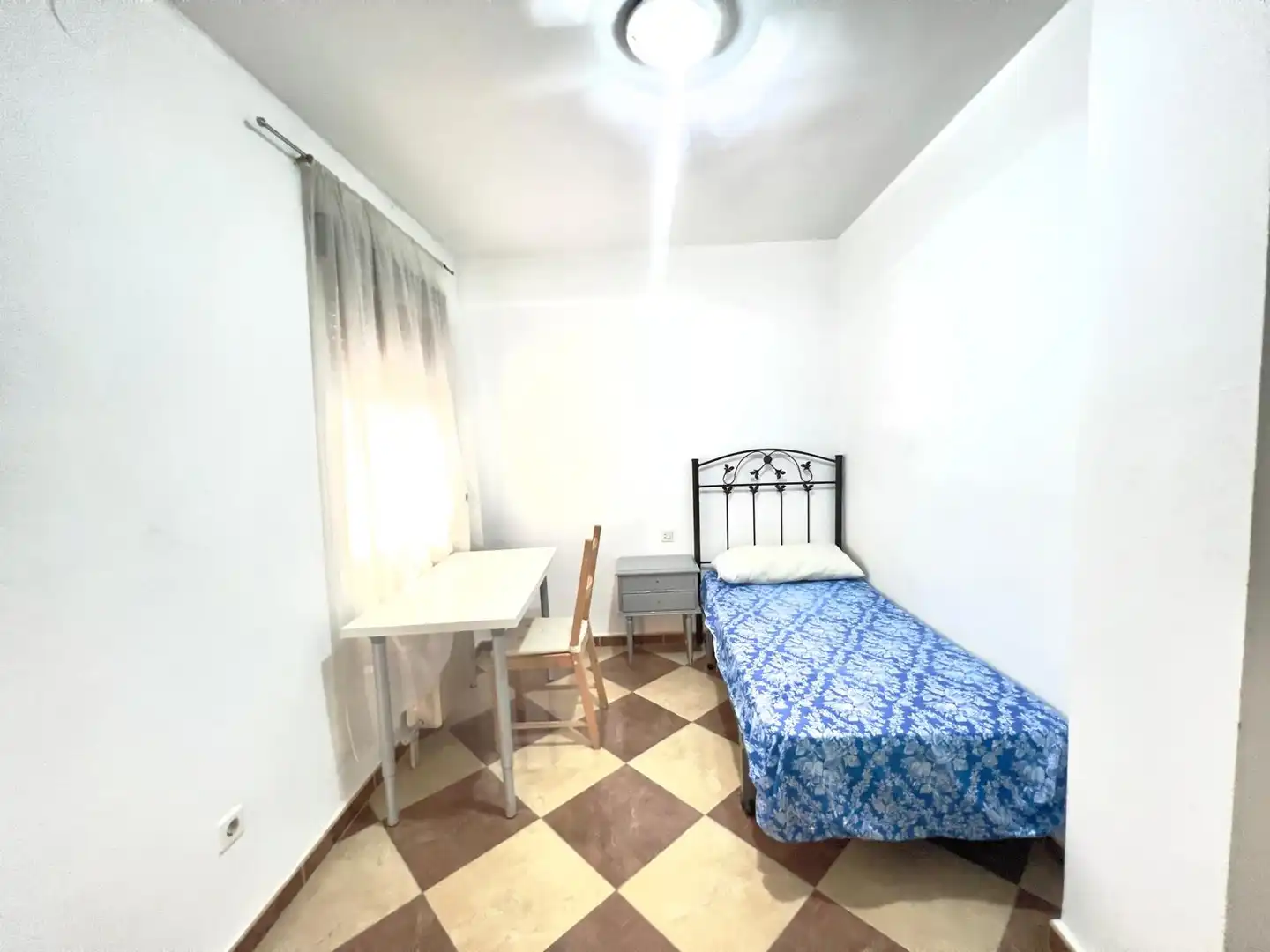 Habitación de Piso en venta en Cáceres con Calefacción, Terraza y Amueblado