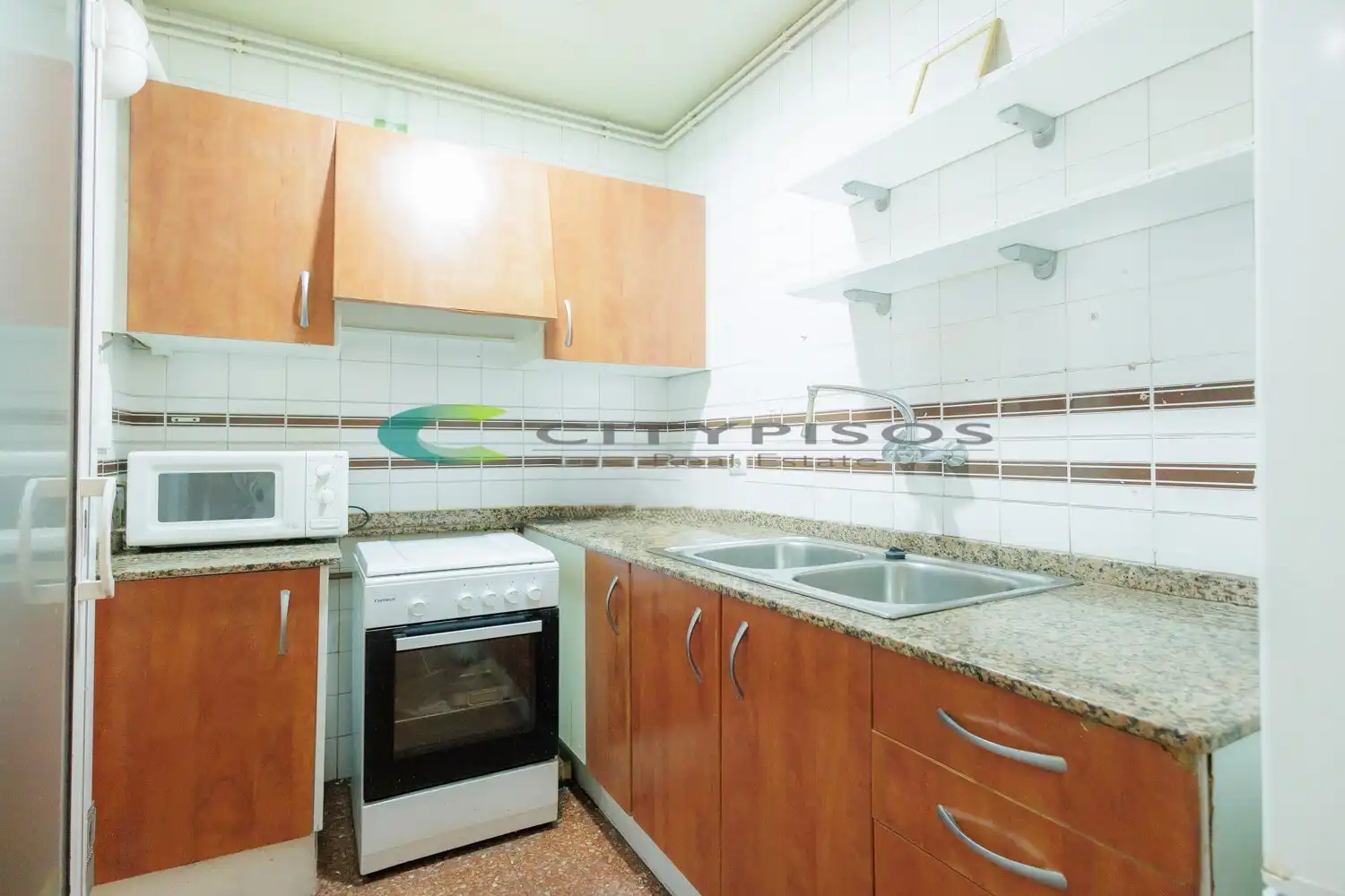 Kitchen of Flat for sale in Barcelona  with Heating, Oven and Balcony