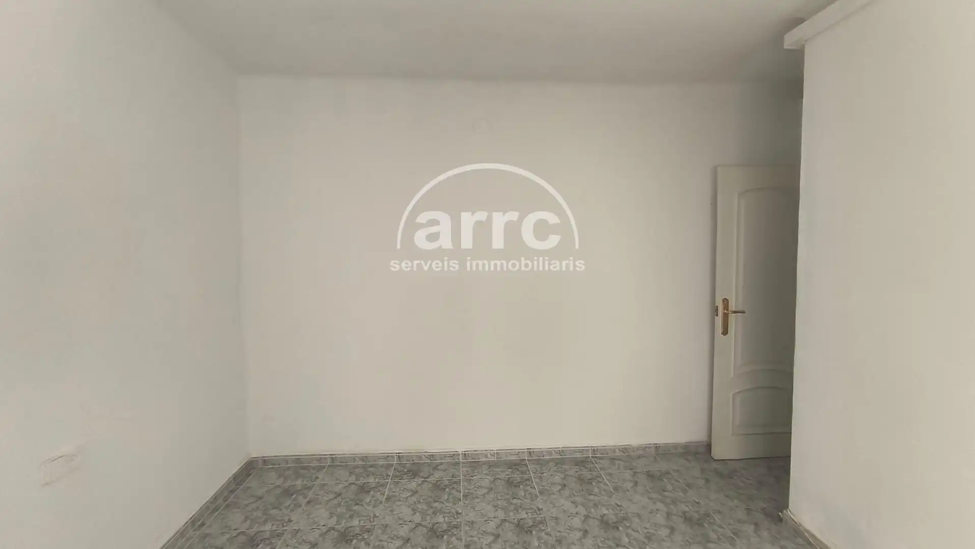 Piso en venta en Mataró con Aire acondicionado, Terraza y Trastero