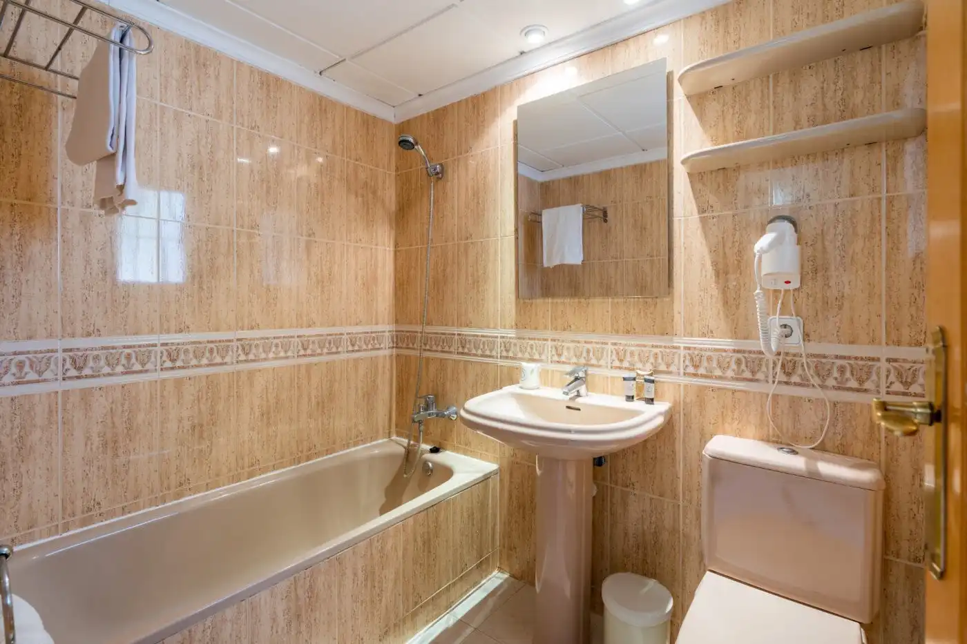 Bungalow con piscina en venta en N/A, imagen 14