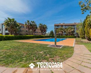 Swimming pool of Flat for sale in Sant Cugat del Vallès  with Air Conditioner, Terrace and Balcony