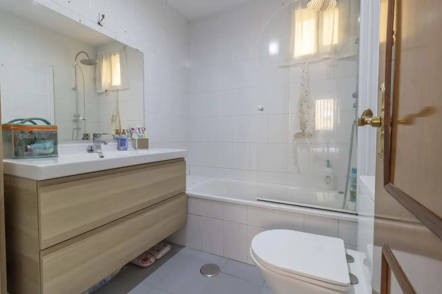 Baño de Piso en venta en Sevilla con Aire acondicionado y Terraza