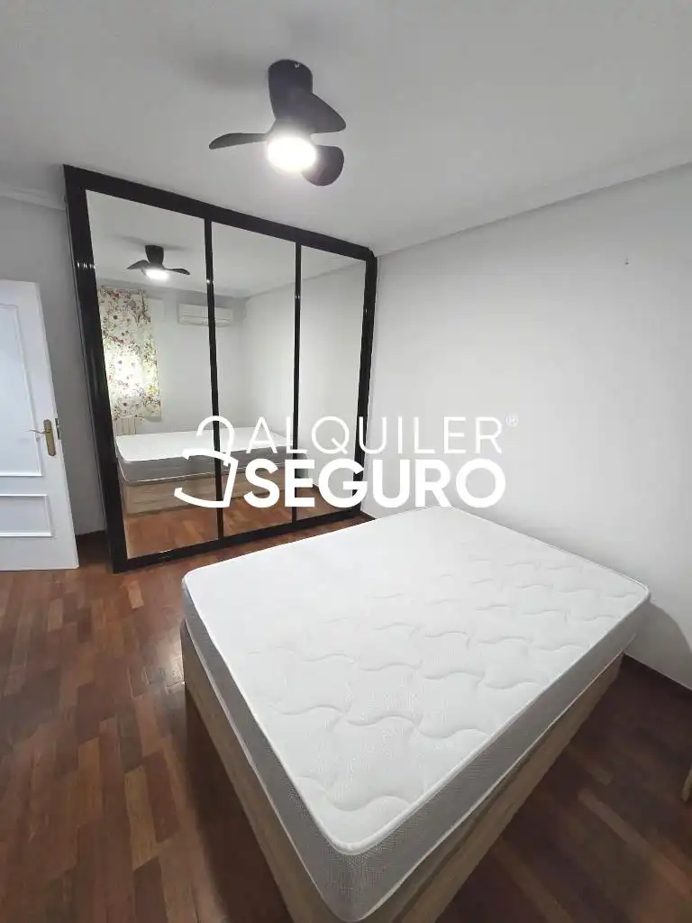 Habitación de Piso de alquiler en Coslada con Aire acondicionado, Calefacción y Terraza