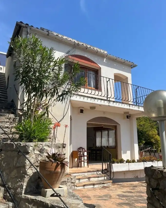 Vista exterior de Casa o chalet en venta en L'Estartit con Aire acondicionado, Jardín privado y Trastero