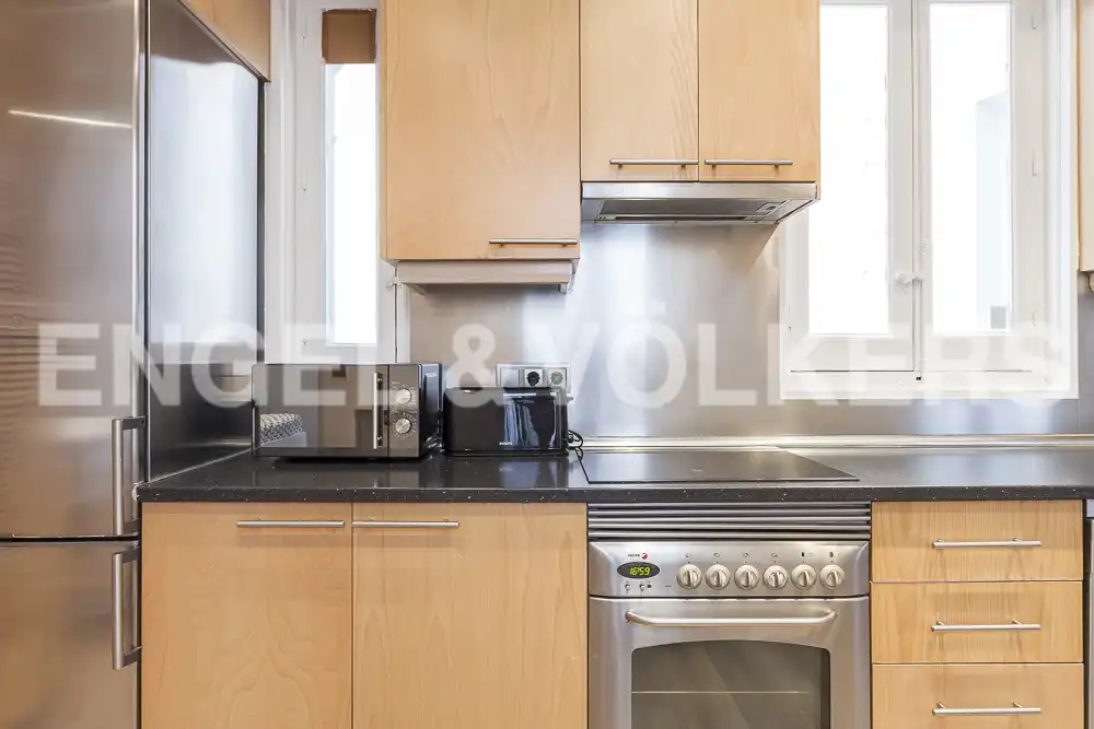 Kitchen of Flat for rent in Madrid  with Air Conditioner, Heating and Parquet flooring