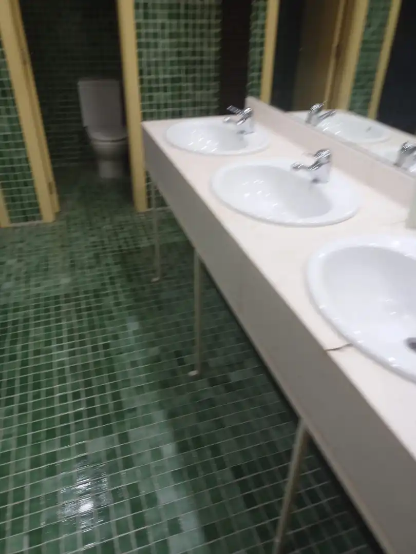 Baño de Oficina de alquiler en Elche / Elx