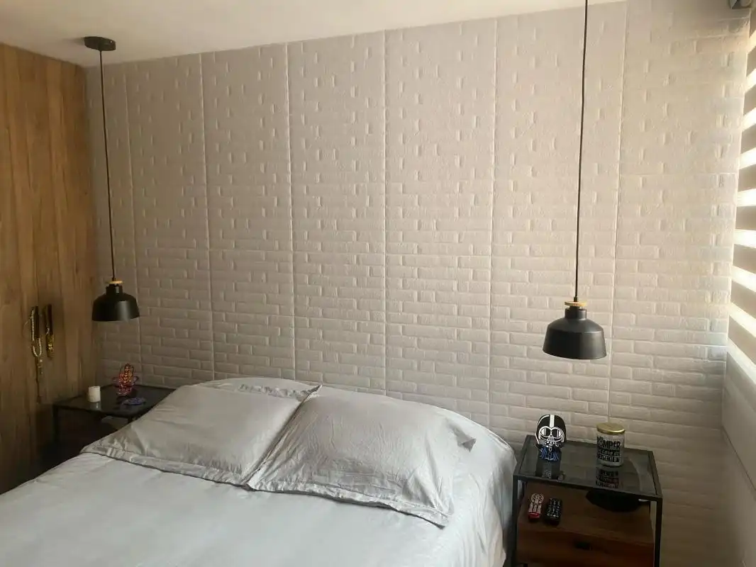 Dormitori de Apartament de lloguer en Madrid amb Aire condicionat, Moblat i Es permeten mascotes