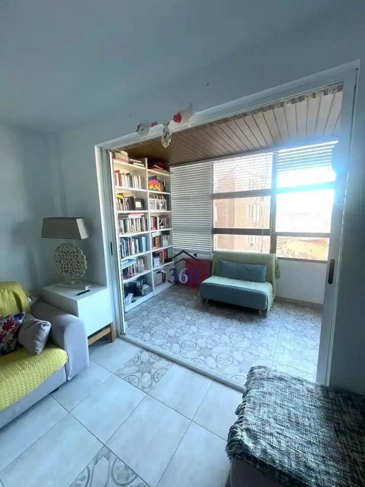 Sala d'estar de Pis en venda en Cáceres amb Aire condicionat i Terrassa