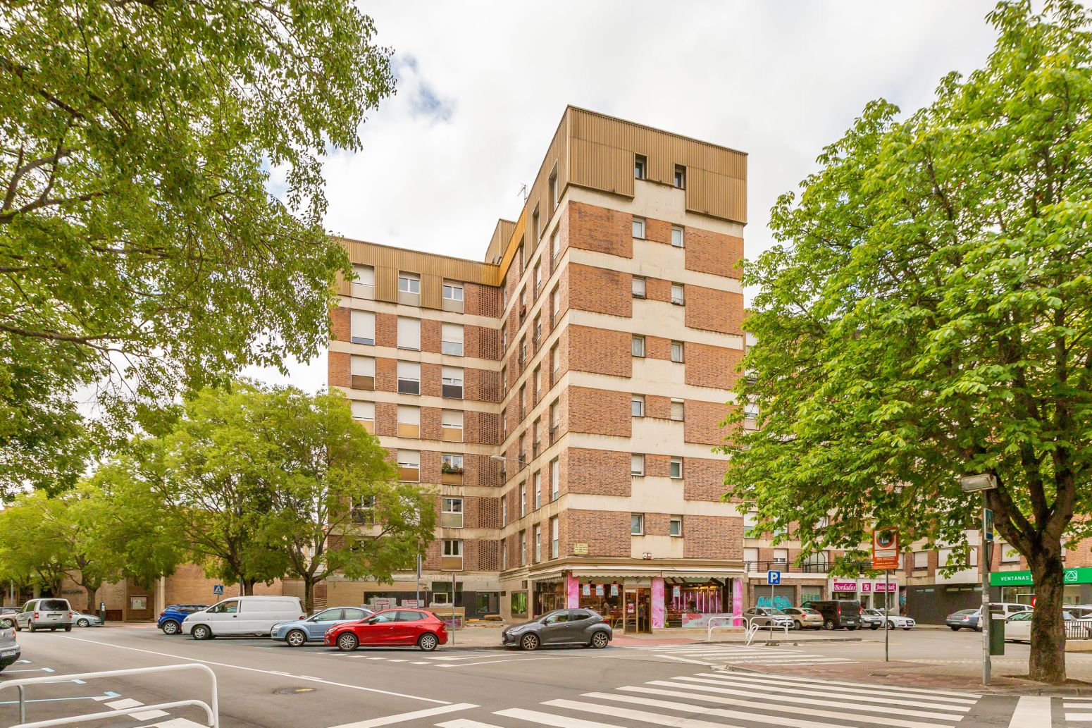 Exterior view of Flat for sale in  Pamplona / Iruña  with Heating, Parquet flooring and Storage room