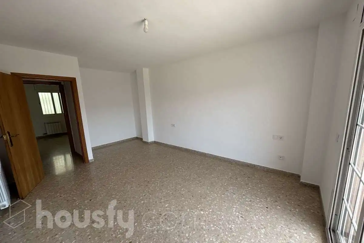Flat for rent in Terrassa  with Heating, Terrace and Storage room