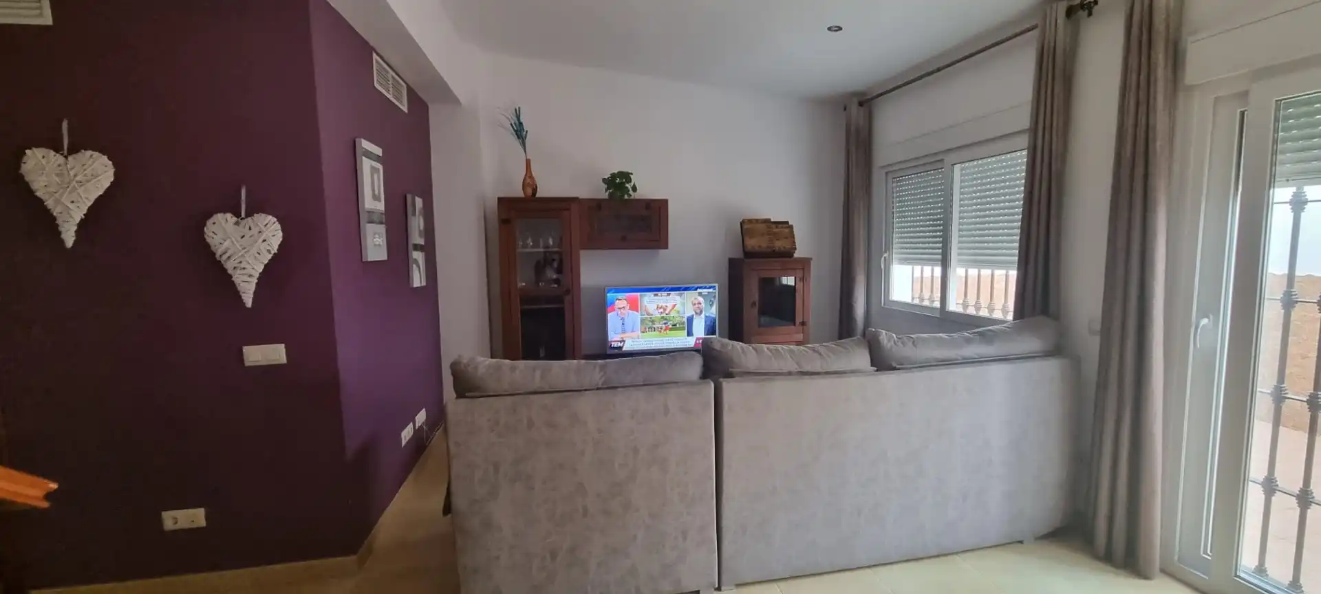 Sala d'estar de Pis de lloguer en Vejer de la Frontera amb Aire condicionat, Terrassa i Moblat