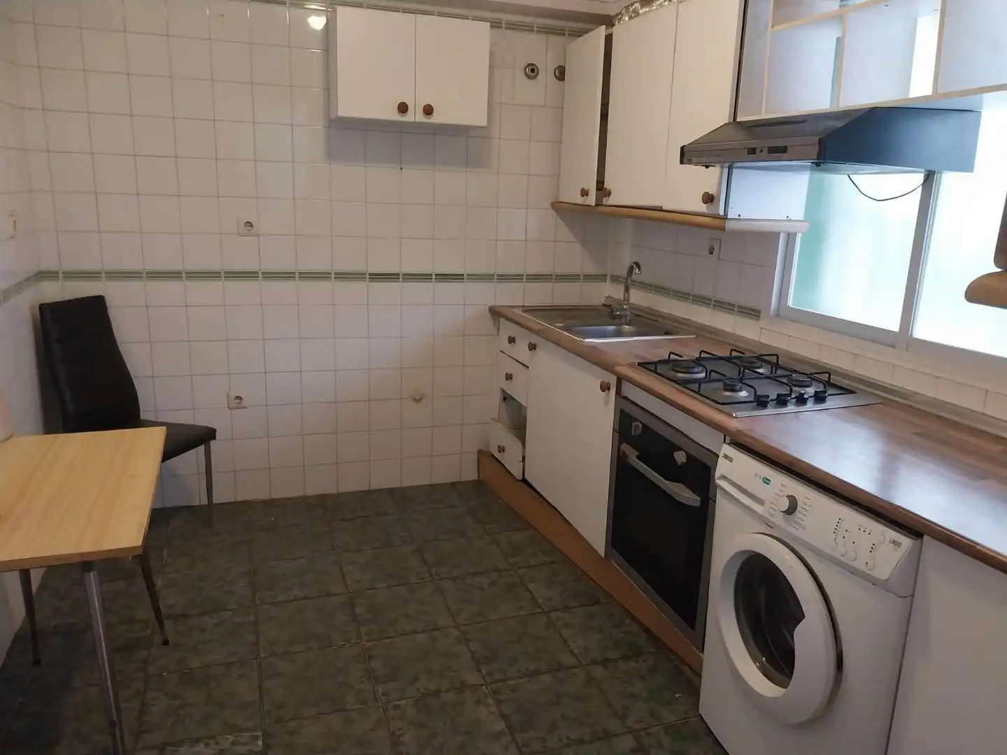 Cuina de Casa adosada en venda en Fuengirola amb Aire condicionat, Terrassa i Traster