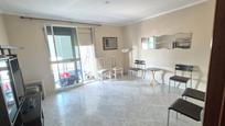 Living room of Flat to rent in  Sevilla Capital  with Air Conditioner, Furnished and Washing machine