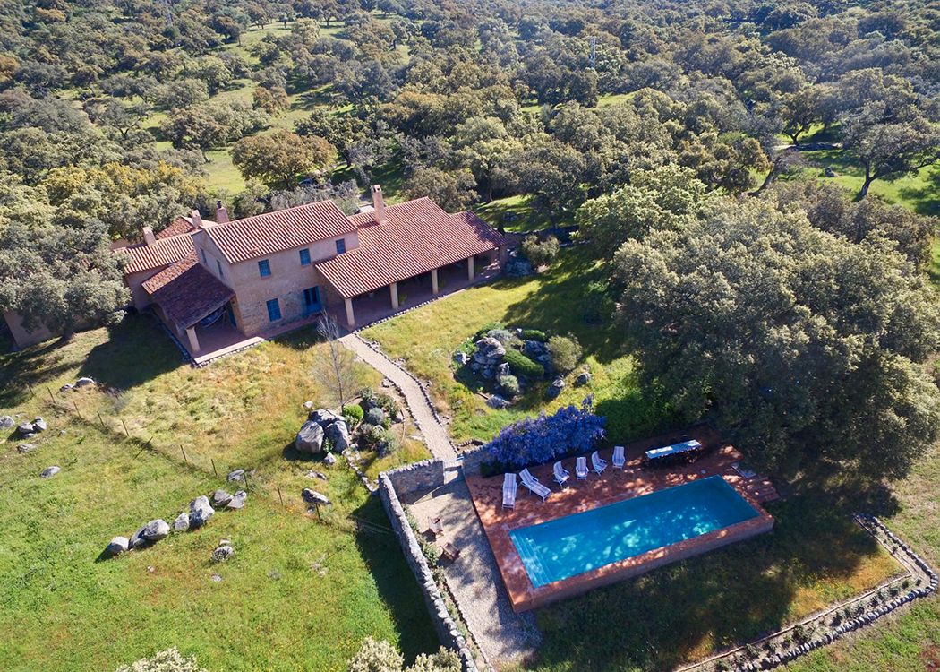 Country house for sale