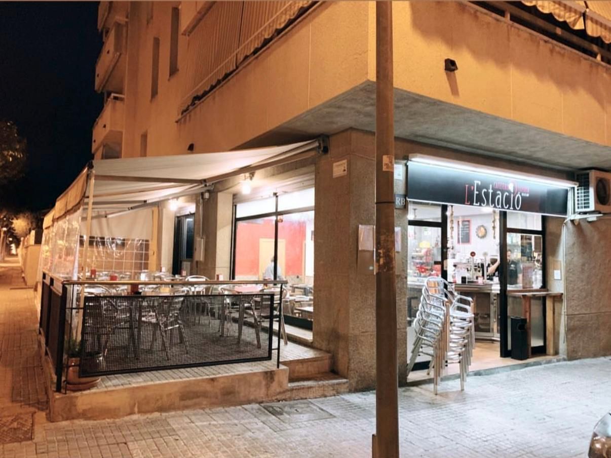 Premises to transfer in Abrera  with Air Conditioner, Terrace and Furnished