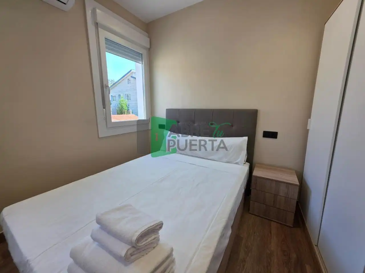 Dormitori de Casa o xalet de lloguer en Ourense Capital  amb Calefacció i Moblat