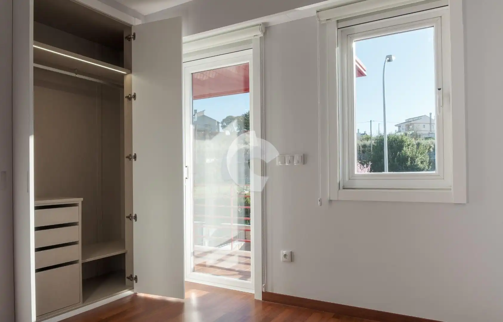 Casa adosada en venda en Ourense Capital  amb Jardí privat
