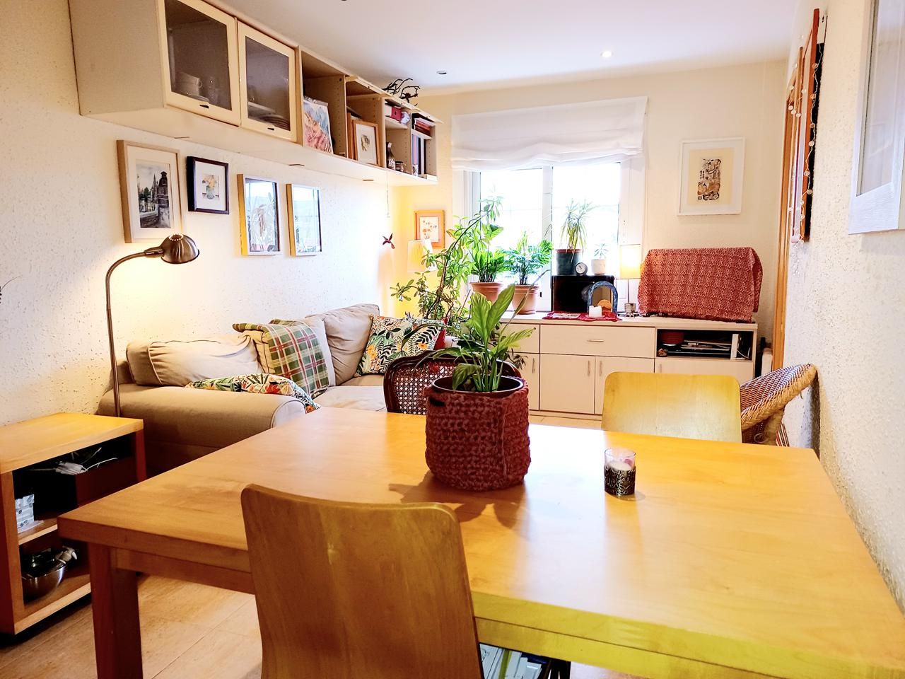 Sala d'estar de Pis de lloguer en  Barcelona Capital amb Aire condicionat i Moblat