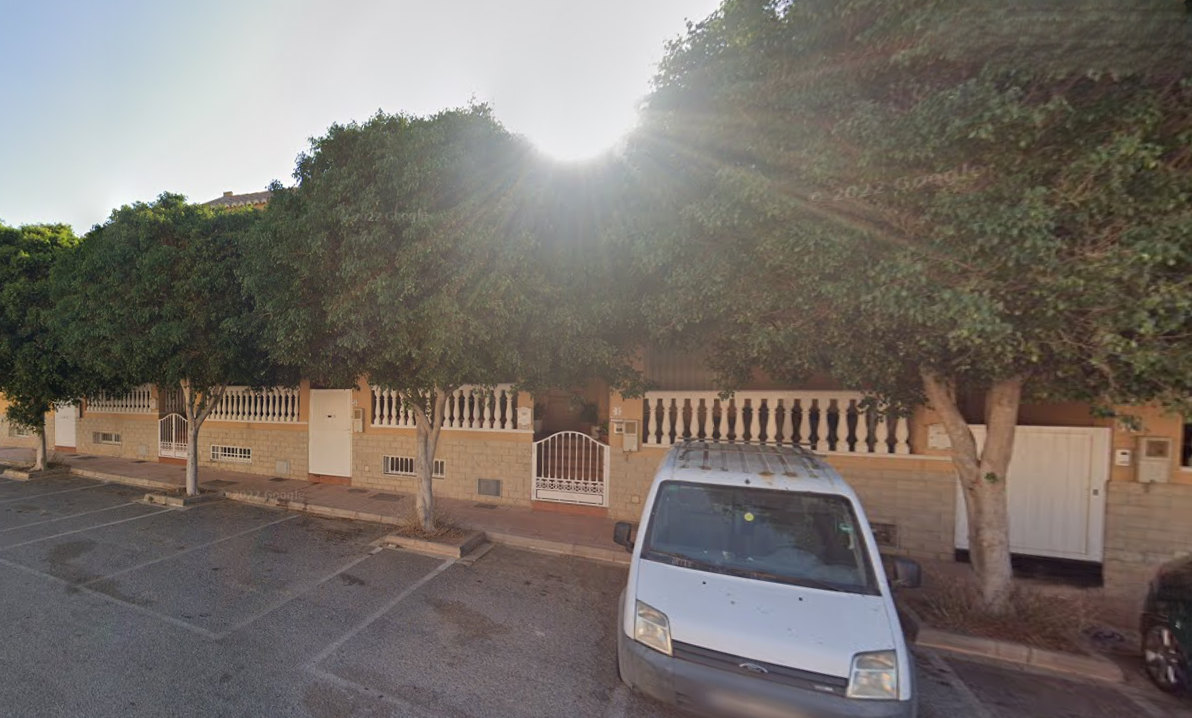 Vista exterior de Apartament en venda en  Almería Capital
