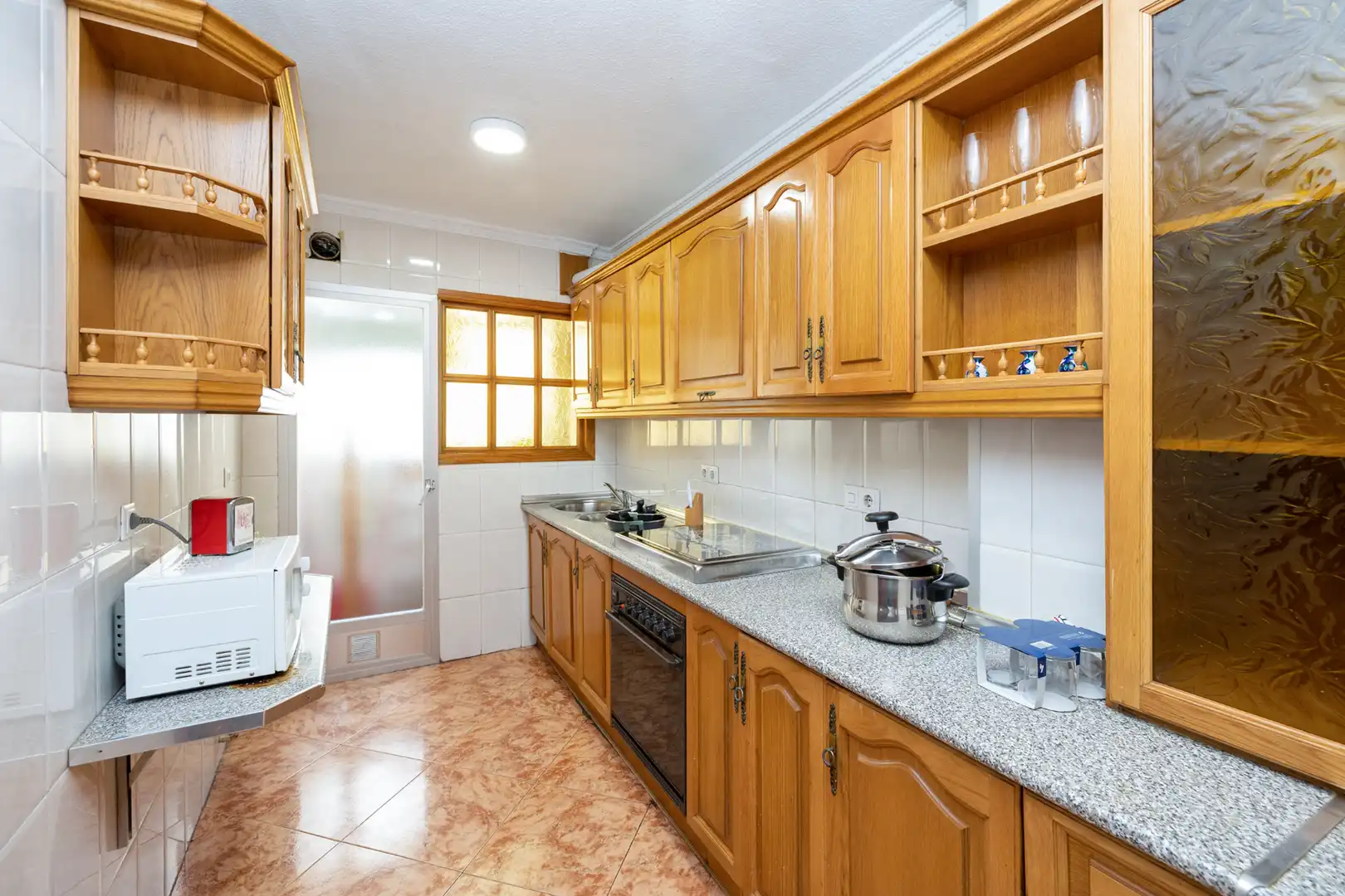 Cocina de Piso de alquiler en Granada con Calefacción, Amueblado y Lavadora