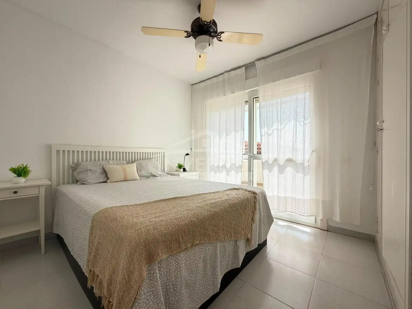 Habitación de Piso en venta en El Ejido con Amueblado