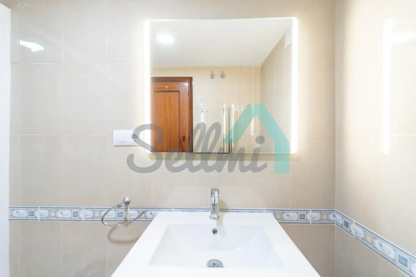 Bathroom of Ground floor for sale in Laviana  with Heating, Terrace and Storage room