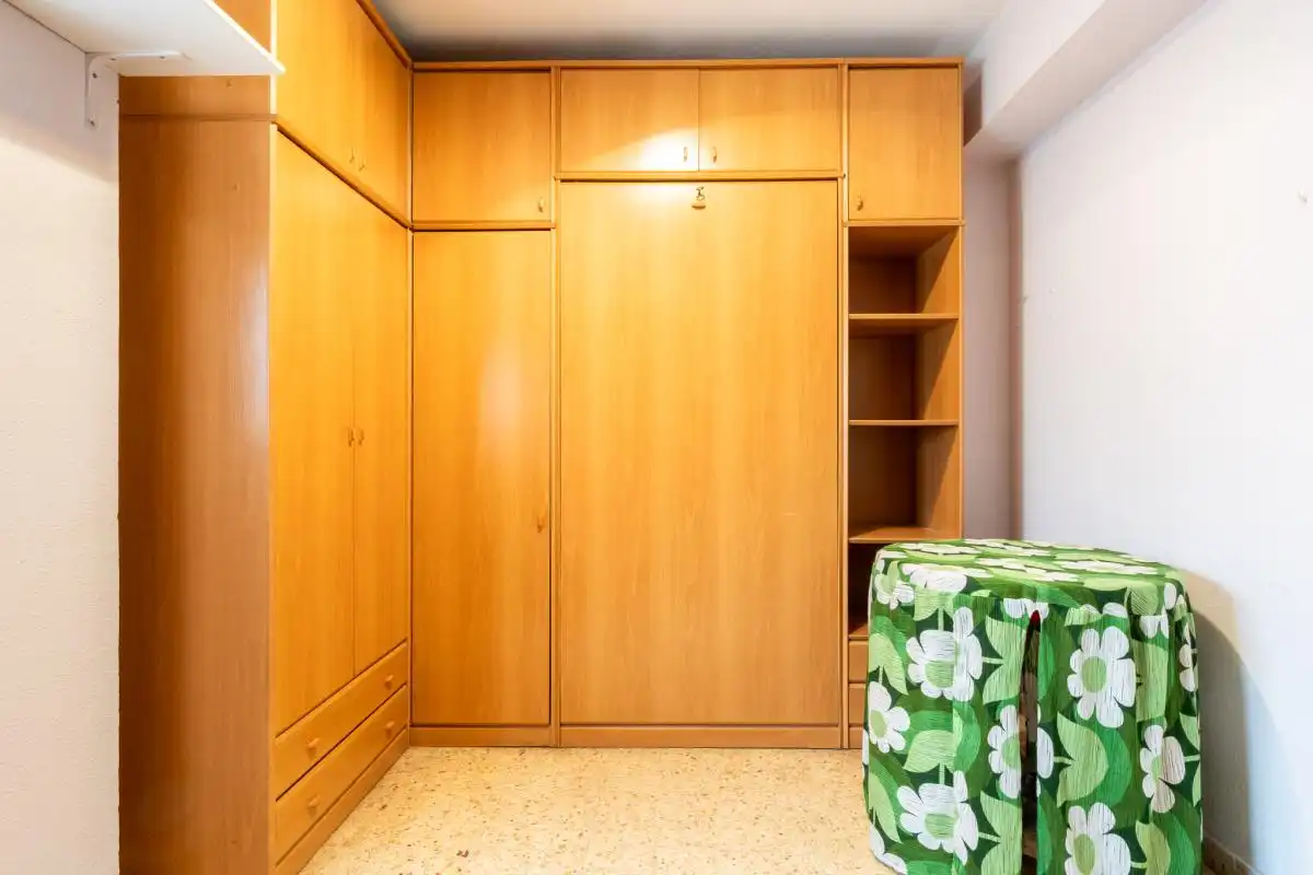 Habitación de Piso en venta en Valencia con Calefacción, Terraza y Balcón