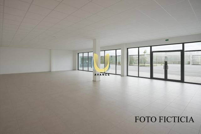 Local comercial en Alquiler en Cortes - Huertas